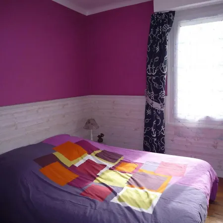 Maison De Pecheur Renovee Avec Cour Calme, A 50m De La Et Proche Et Commerces - Fr-1-92-702