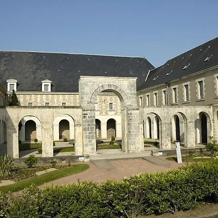Maison De Pecheur Renovee Avec Cour Calme, A 50m De La Et Proche Et Commerces - Fr-1-92-702 * Les Sables-dʼOlonne