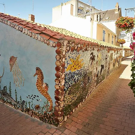 Maison De Pecheur Renovee Avec Cour Calme, A 50m De La Et Proche Et Commerces - Fr-1-92-702 Tatil Evi